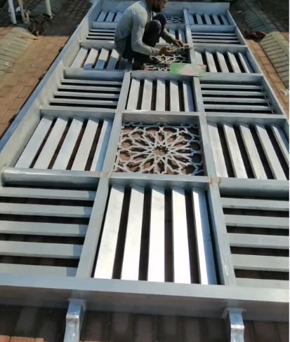 خدمات أبواب- شبابيك- ألمنيوم في عُمان