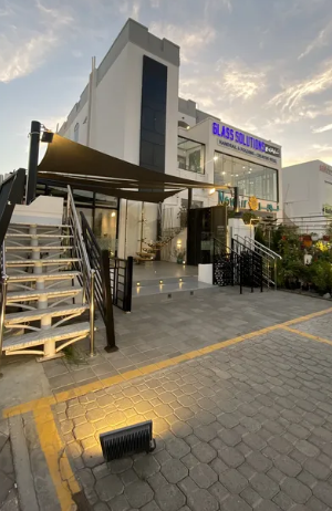 حلول الزجاج galss solutions للالمنيوم والزجاج