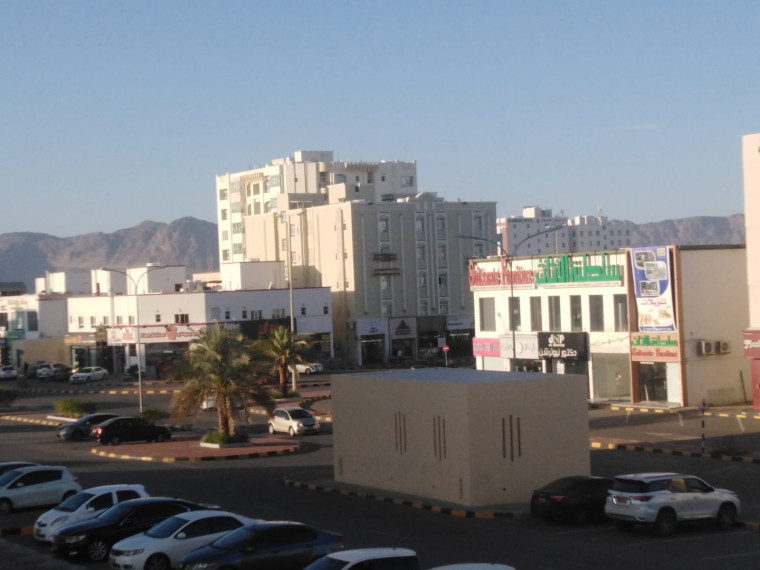 تجاري للبيع في بوشر